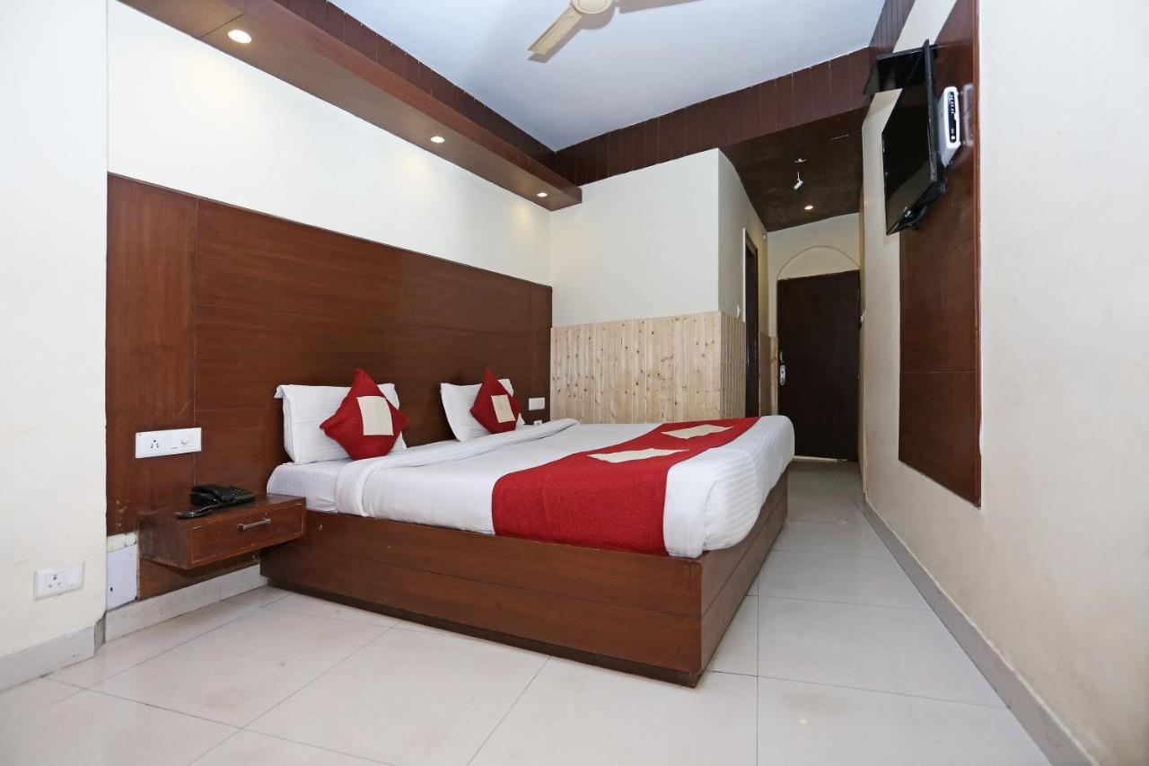 โอโย 2576 โฮเต็ล ปิกนิก Hotel มัสซูรี ภายนอก รูปภาพ